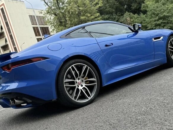 2018 Jaguar F-Type R I Рестайлинг, голубой, 7000000 рублей - вид 2