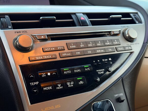 2010 Lexus RX 270 III, чёрный, 1846000 рублей - вид 17