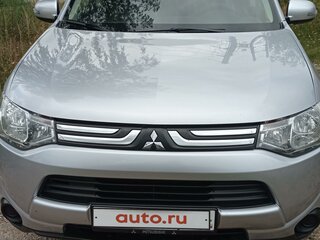 2013 Mitsubishi Outlander III, серебристый, 1850000 рублей, вид 2