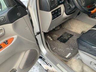 2007 Toyota Land Cruiser 100 Series Рестайлинг 2, серебристый, 3700000 рублей, вид 5