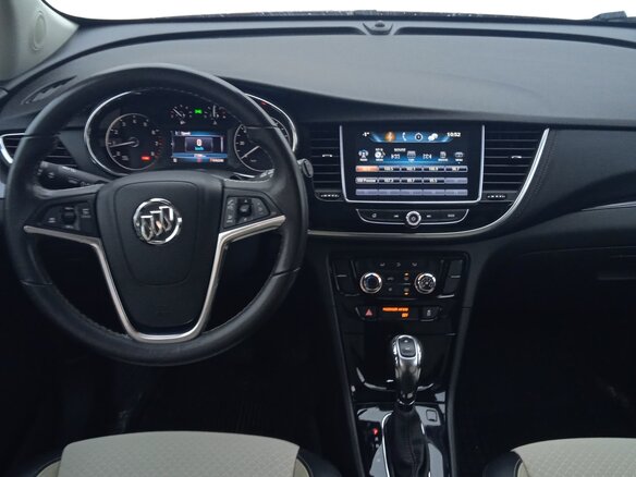 2018 Buick Encore I Рестайлинг, красный, 1420000 рублей - вид 1