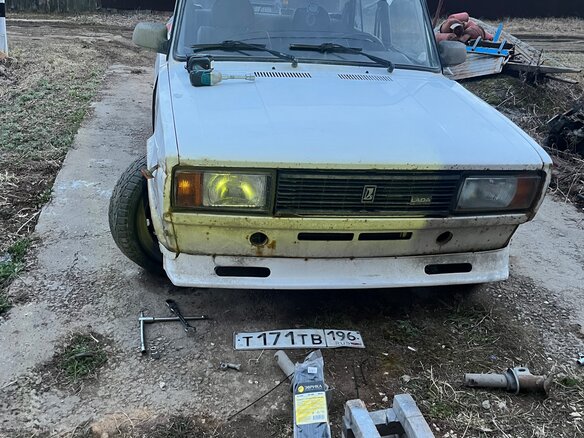 2006 Lada (ВАЗ) 2105, белый - вид 2