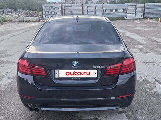 2011 BMW 5 серии 528i VI (F10/F11/F07), серый, 1800000 рублей, вид 4