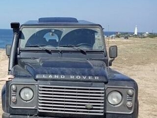 2009 Land Rover Defender Base Utility 110 I Рестайлинг, чёрный, 2220000 рублей, вид 1