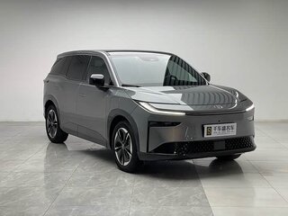 2026 Toyota bZ3X 50 kWh, серый, 2099666 рублей, вид 3