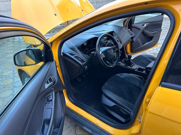 2016 Ford Focus III Рестайлинг, жёлтый, 808000 рублей - вид 19