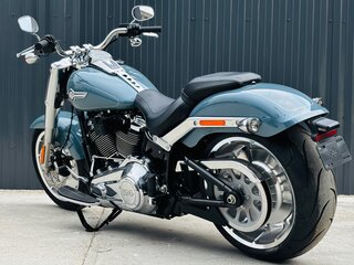 2024 Harley-Davidson Fat Boy, голубой, 3500000 рублей, вид 5