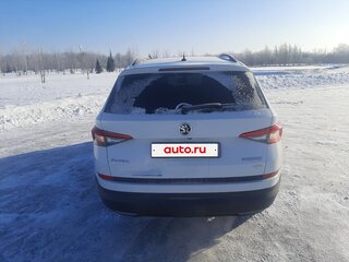 2018 Skoda Kodiaq I, белый, 1800000 рублей, вид 3