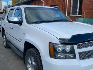 2011 Chevrolet Tahoe 6AT III, белый, 1990000 рублей, вид 2