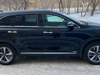 2019 Kia Sorento III Prime Рестайлинг, чёрный, 2900000 рублей, вид 4