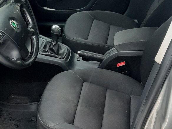 2008 Skoda Octavia II (A5), серый, 700000 рублей - вид 5