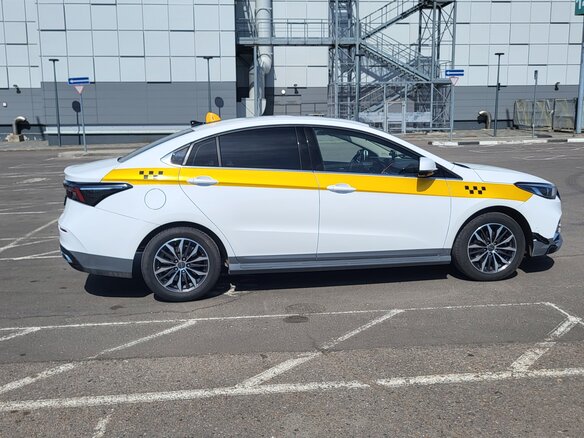 2023 Omoda S5, белый, 1250000 рублей - вид 4
