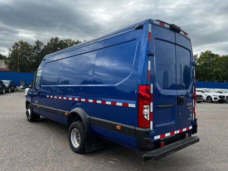 2024 Iveco Daily, синий, 4900000 рублей, вид 4