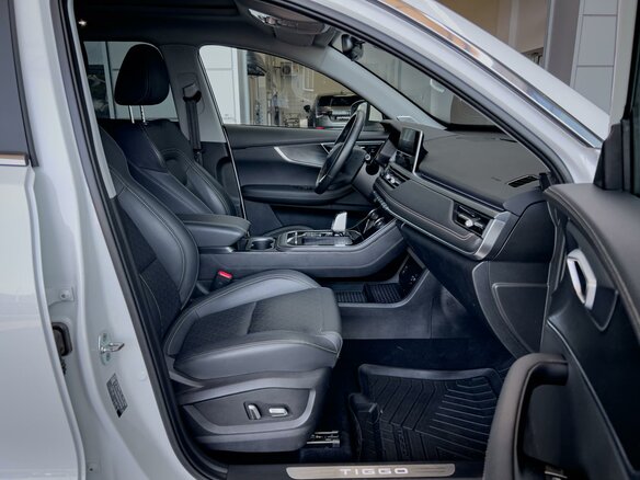 2023 Chery Tiggo 8 I Рестайлинг, белый - вид 25