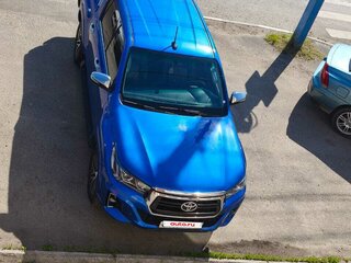 2017 Toyota Hilux VIII, синий, 3550000 рублей, вид 2