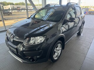 2017 Renault Sandero Stepway II, чёрный, 888000 рублей, вид 1