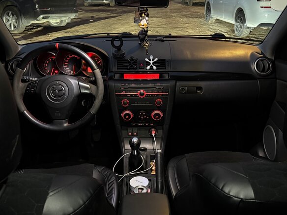 2006 Mazda 3 I (BK), красный, 670000 рублей - вид 13