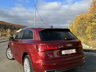 2017 Audi Q5 II (FY), красный, 4000000 рублей, вид 3