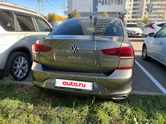 2020 Volkswagen Polo VI, серый, 1880000 рублей - вид 6