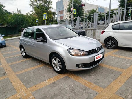 2012 Volkswagen Golf VI, серебристый, 675000 рублей, вид 3