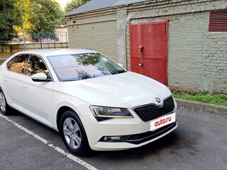 2019 Skoda Superb III, белый, 1699000 рублей, вид 3