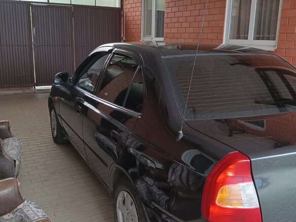 2009 Hyundai Accent ТагАЗ II, чёрный, 400000 рублей - вид 5
