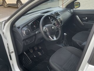 2019 Renault Logan II Рестайлинг, белый, 770000 рублей, вид 5