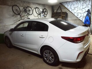 2020 Kia Rio IV, белый, 1700000 рублей, вид 2