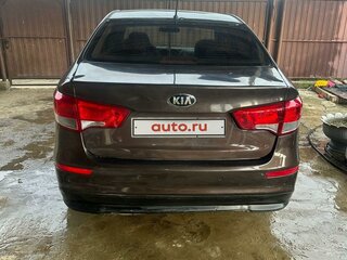 2015 Kia Rio III Рестайлинг, коричневый, 950000 рублей, вид 3