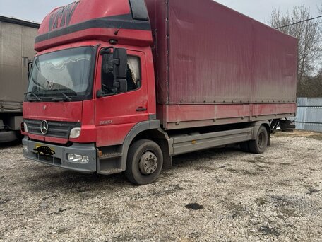 2007 Mercedes-Benz Atego, красный, 3030000 рублей, вид 1