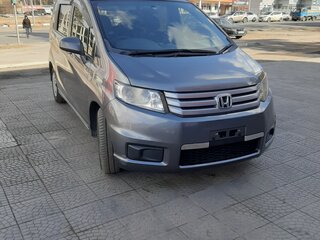 2010 Honda Freed I, серый, 1100000 рублей, вид 4