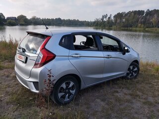 2016 Honda Fit III, серебристый, 810000 рублей, вид 3