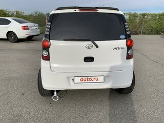 2011 Daihatsu Mira VII, белый, 330000 рублей, вид 3
