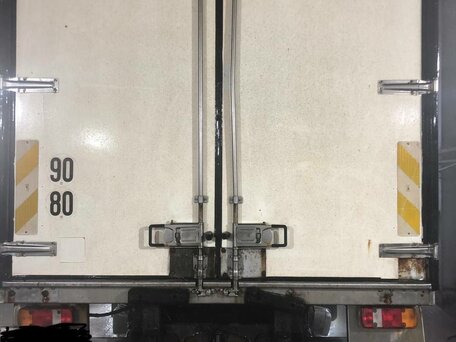 2004 Mercedes-Benz Atego, белый, 1350520 рублей, вид 3