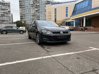 2013 Volkswagen Golf VII, чёрный, 1340000 рублей, вид 3