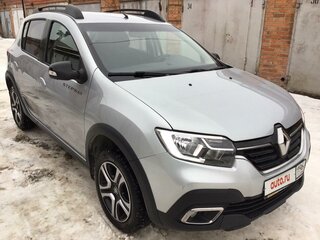 2021 Renault Sandero Stepway II Рестайлинг, серый, 1550000 рублей, вид 3