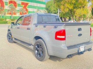 2009 Ford Explorer Sport Trac II, серый, 1800000 рублей, вид 3