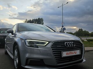 2019 Audi A3 Sportback e-tron III (8V) Рестайлинг, серебристый, 1890000 рублей, вид 5