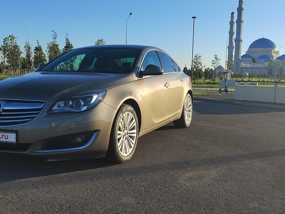 2014 Opel Insignia I Рестайлинг, зелёный, 1800000 рублей