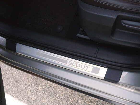 2014 Skoda Octavia Scout III (A7), бежевый, 1930000 рублей - вид 14