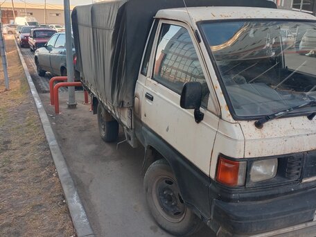 1991 Toyota LiteAce, белый, 450000 рублей, вид 1