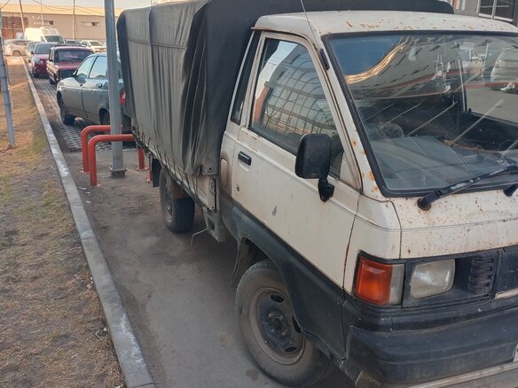 1991 Toyota LiteAce, белый, 450000 рублей