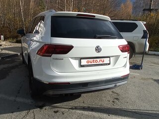 2018 Volkswagen Tiguan II, белый, 3100000 рублей, вид 3