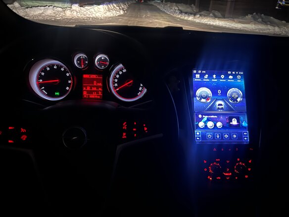 2013 Opel Astra GTC J Рестайлинг, белый, 1350000 рублей - вид 18