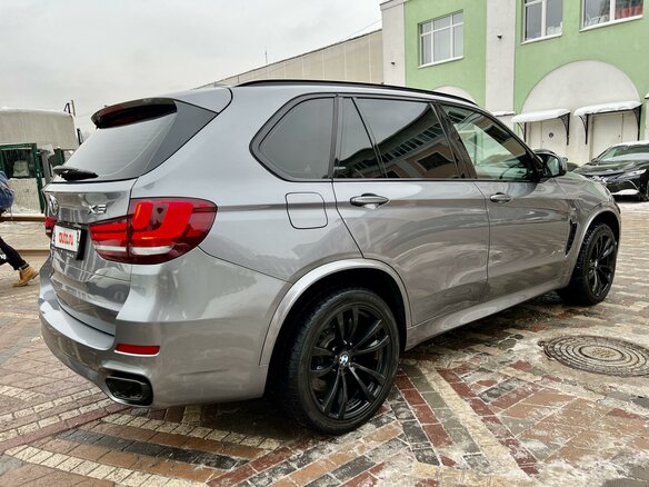 2015 BMW X5 40d III (F15), серый, 3200000 рублей - вид 4