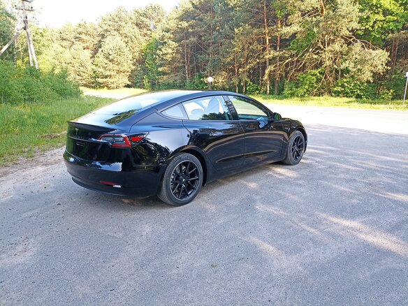 2022 Tesla Model 3 Long Range I, чёрный, 3700000 рублей - вид 6