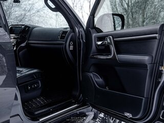 2012 Toyota Land Cruiser 200 Series Рестайлинг 1, серый, 5000000 рублей, вид 5