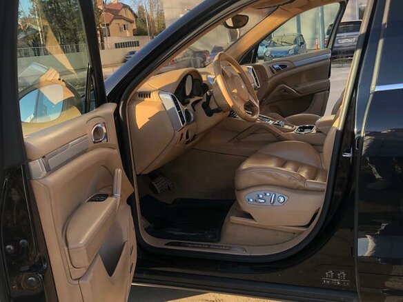 2011 Porsche Cayenne Turbo II (958), чёрный, 2700000 рублей - вид 4