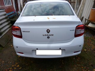 2017 Renault Logan II, белый, 1000000 рублей, вид 4