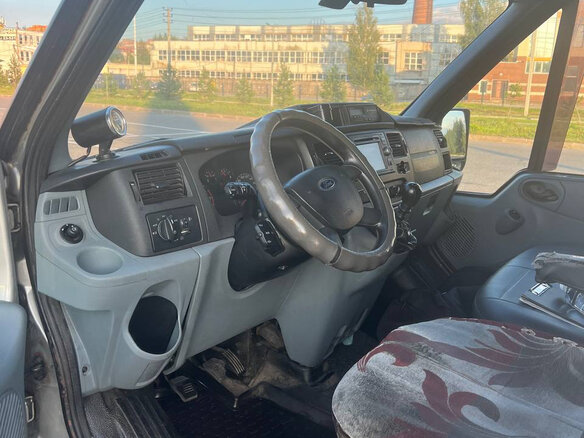 2012 Ford Transit, серебристый, 1200000 рублей - вид 4